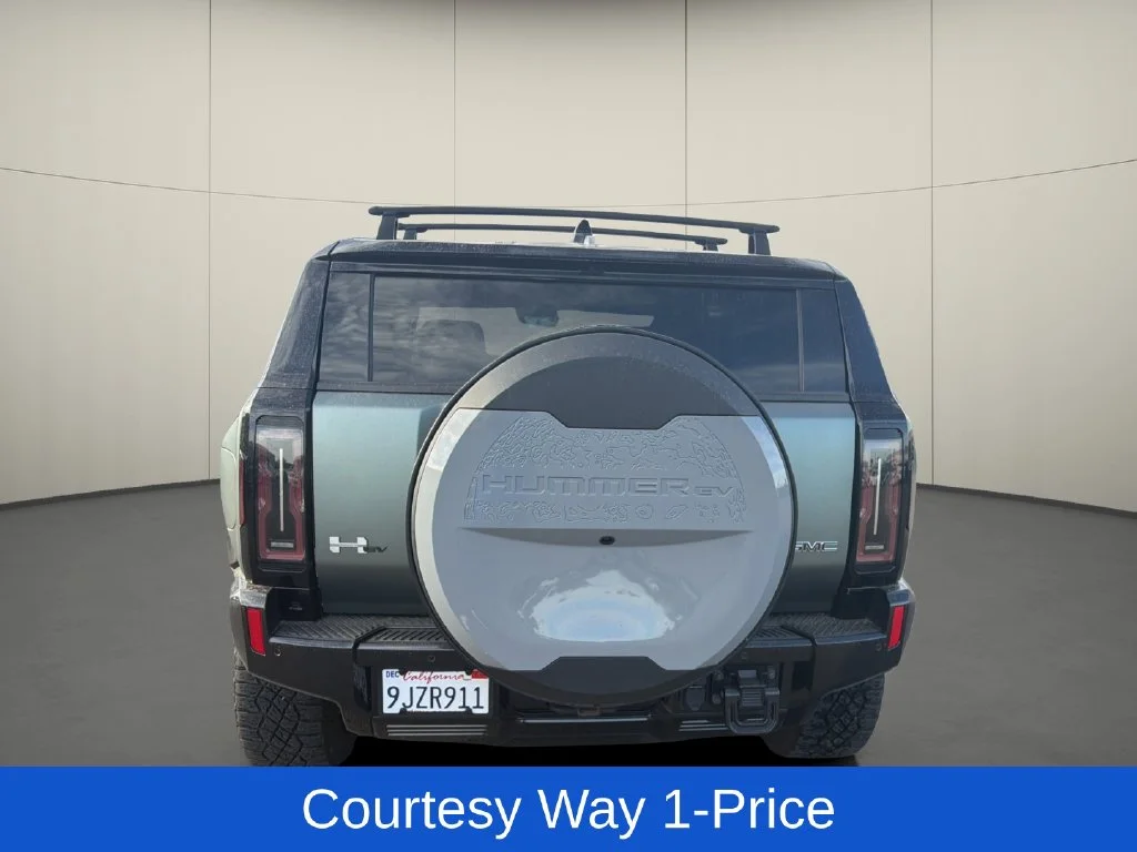 Used 2024 Green GMC 3X image 8