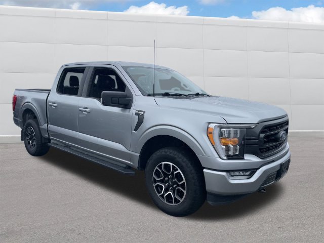Used 2023 Silver Ford XLT image 9
