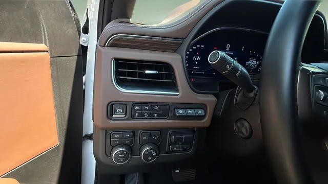 Used 2024 Iridescent Pearl Tricoat Chevrolet High Country image 22