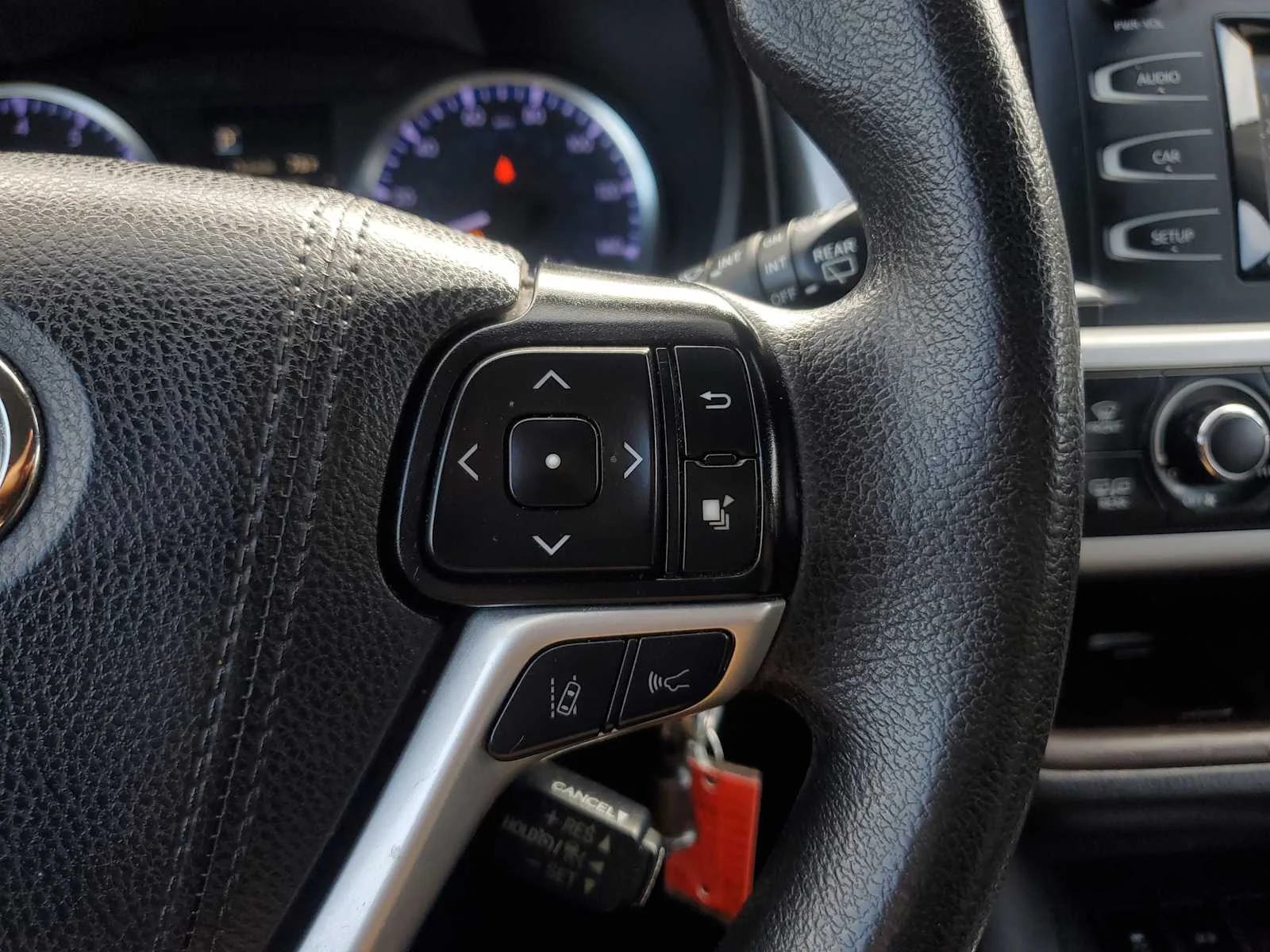 Used 2019 Midnight Black Metallic Toyota LE image 21