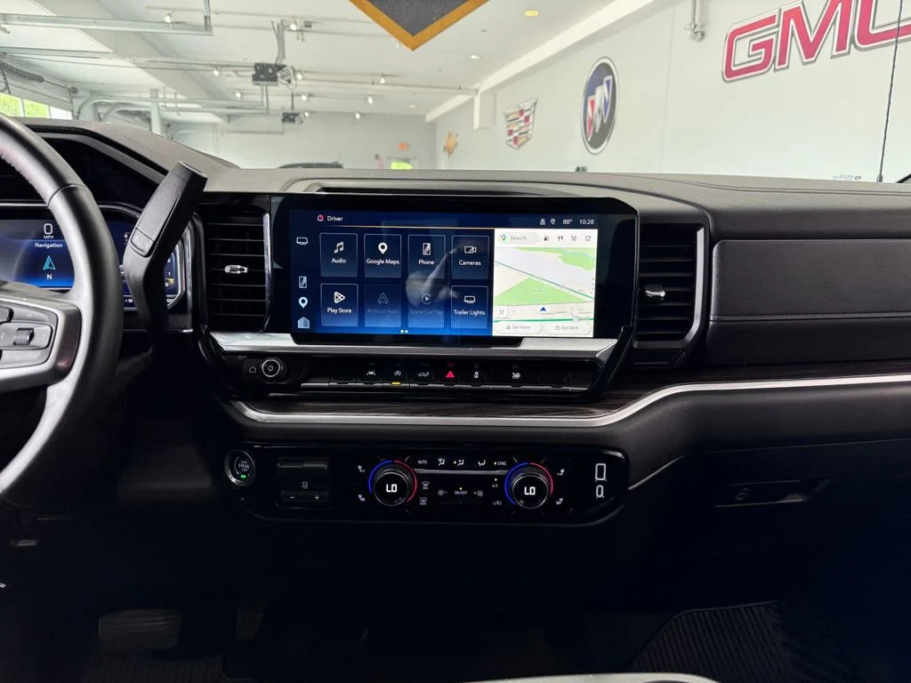 Certified Used 2025 Summit White Chevrolet LT image 20