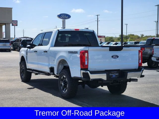 New 2027 Oxford White Ford F-250® XLT image 4