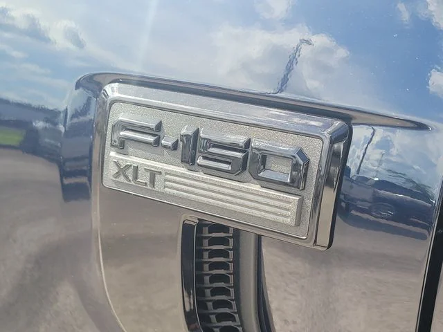 New 2026 Blue Metallic Ford XLT image 9