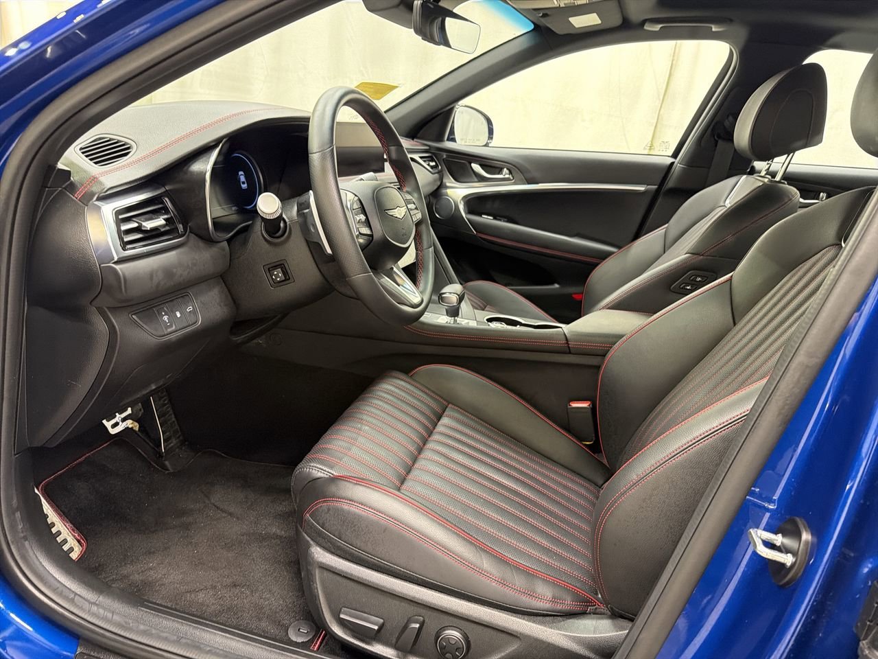 Certified Used 2025 Kawah Blue Genesis 2.5T AWD SPORT PRESTIGE image 14