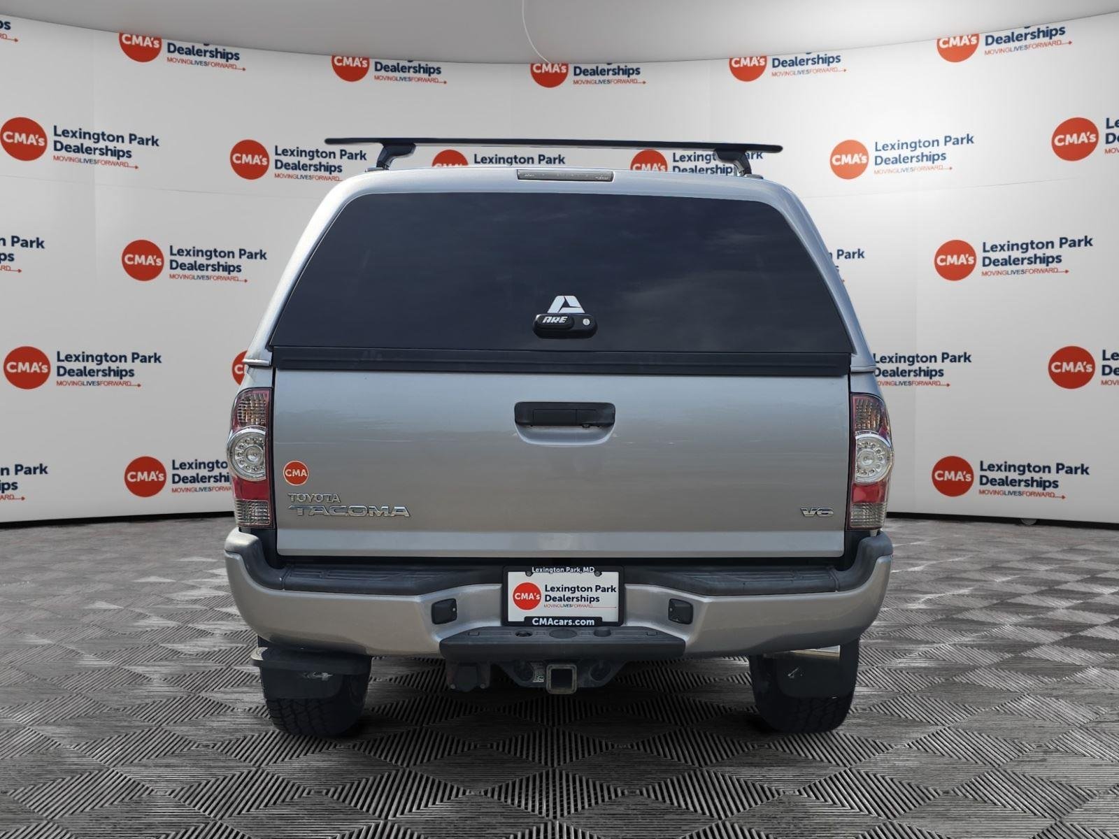 Used 2015 Silver Sky Metallic Toyota BASE image 6