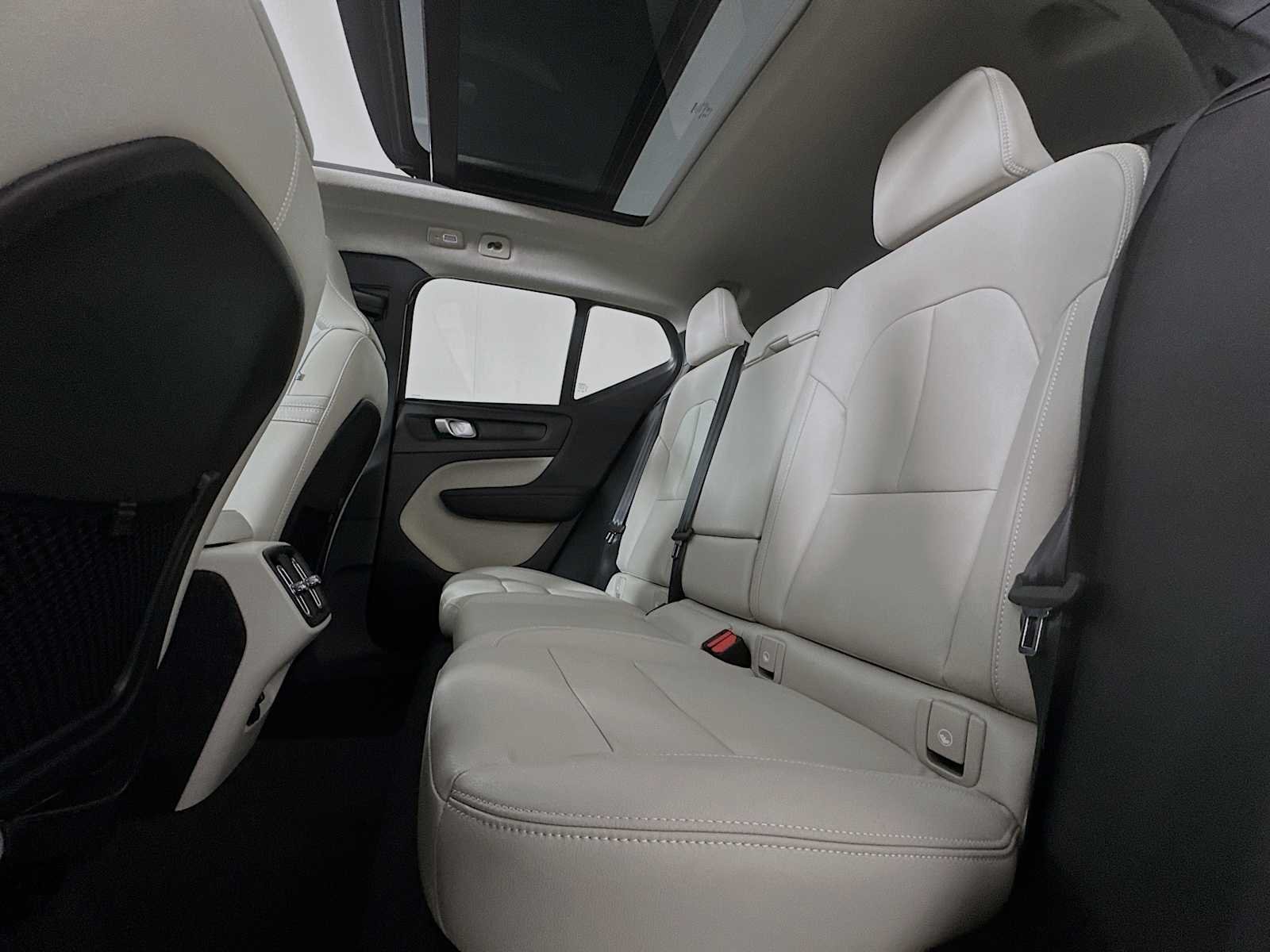 Used 2026 Crystal White Volvo Ultra image 23
