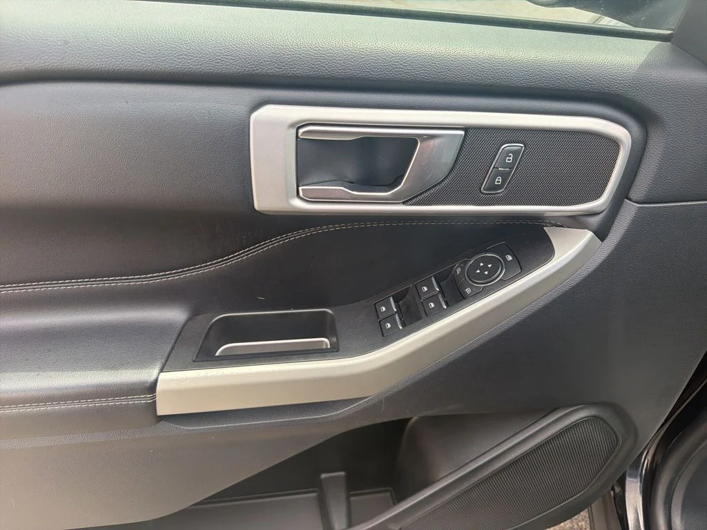 Used 2022 Black Ford XLT image 21