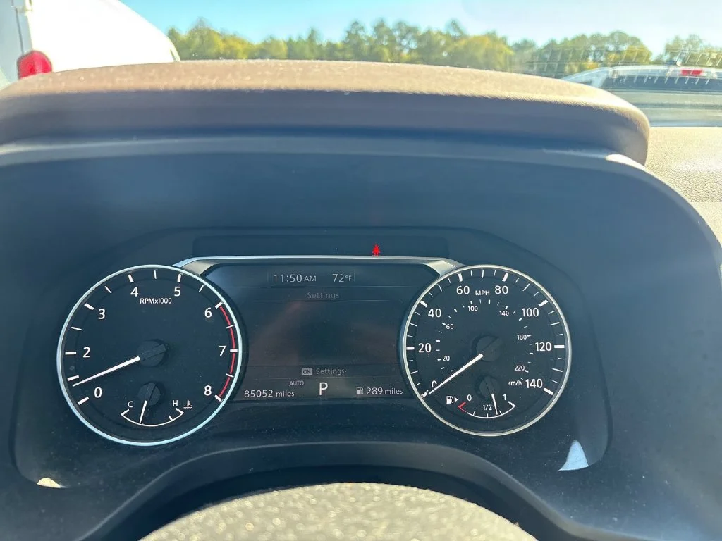Used 2021 Gray Nissan SL image 9