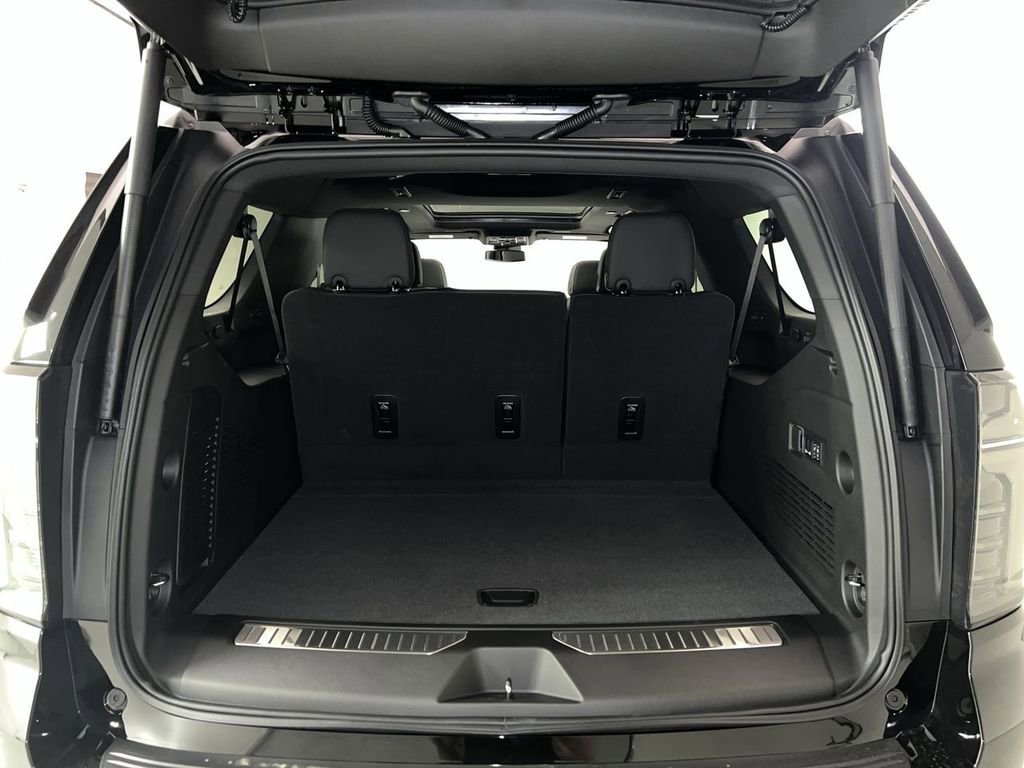 2026 Chevrolet Suburban Premier - Photo 25