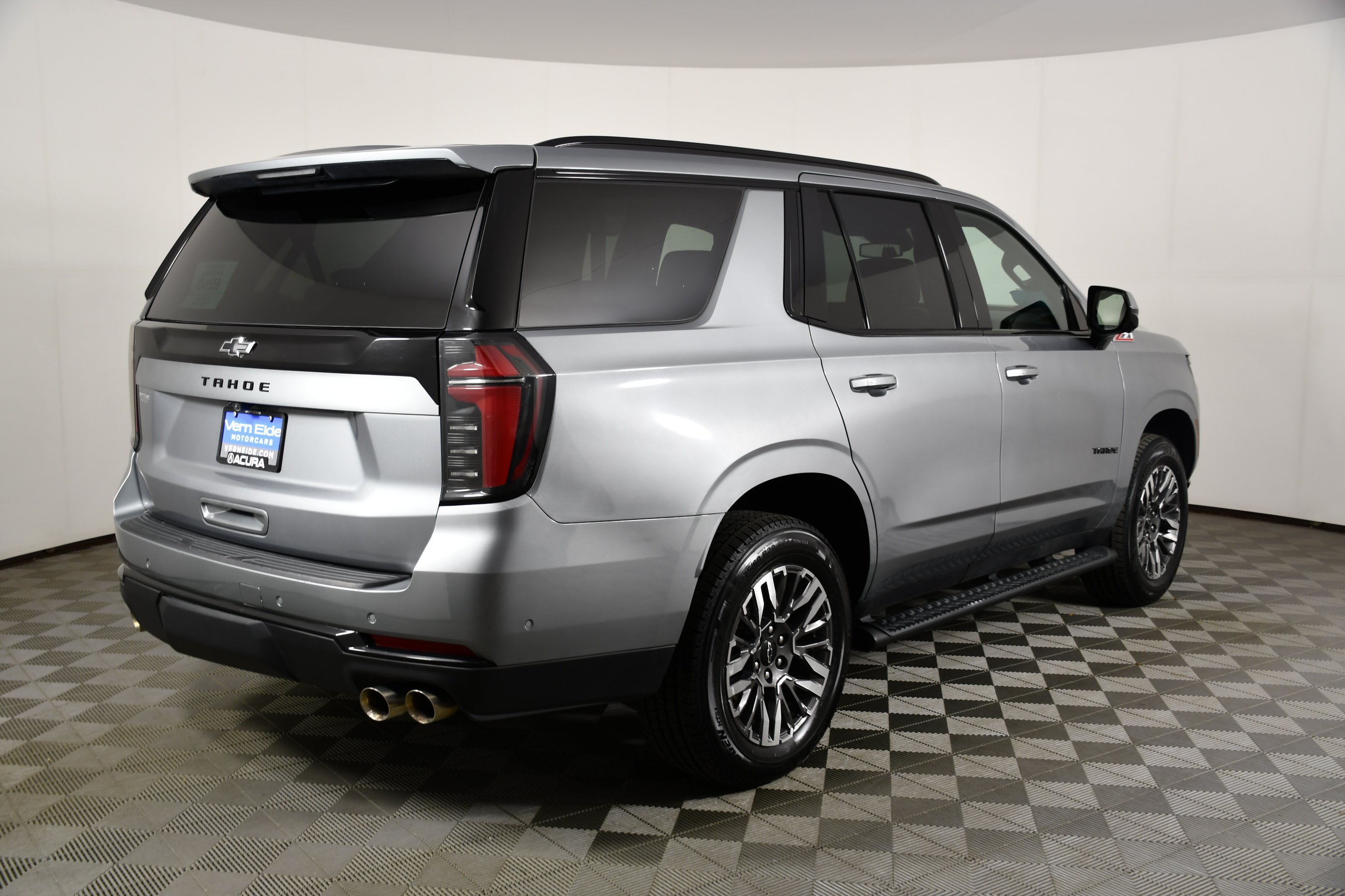 Used 2025 Sterling Gray Metallic Chevrolet Z71 image 6