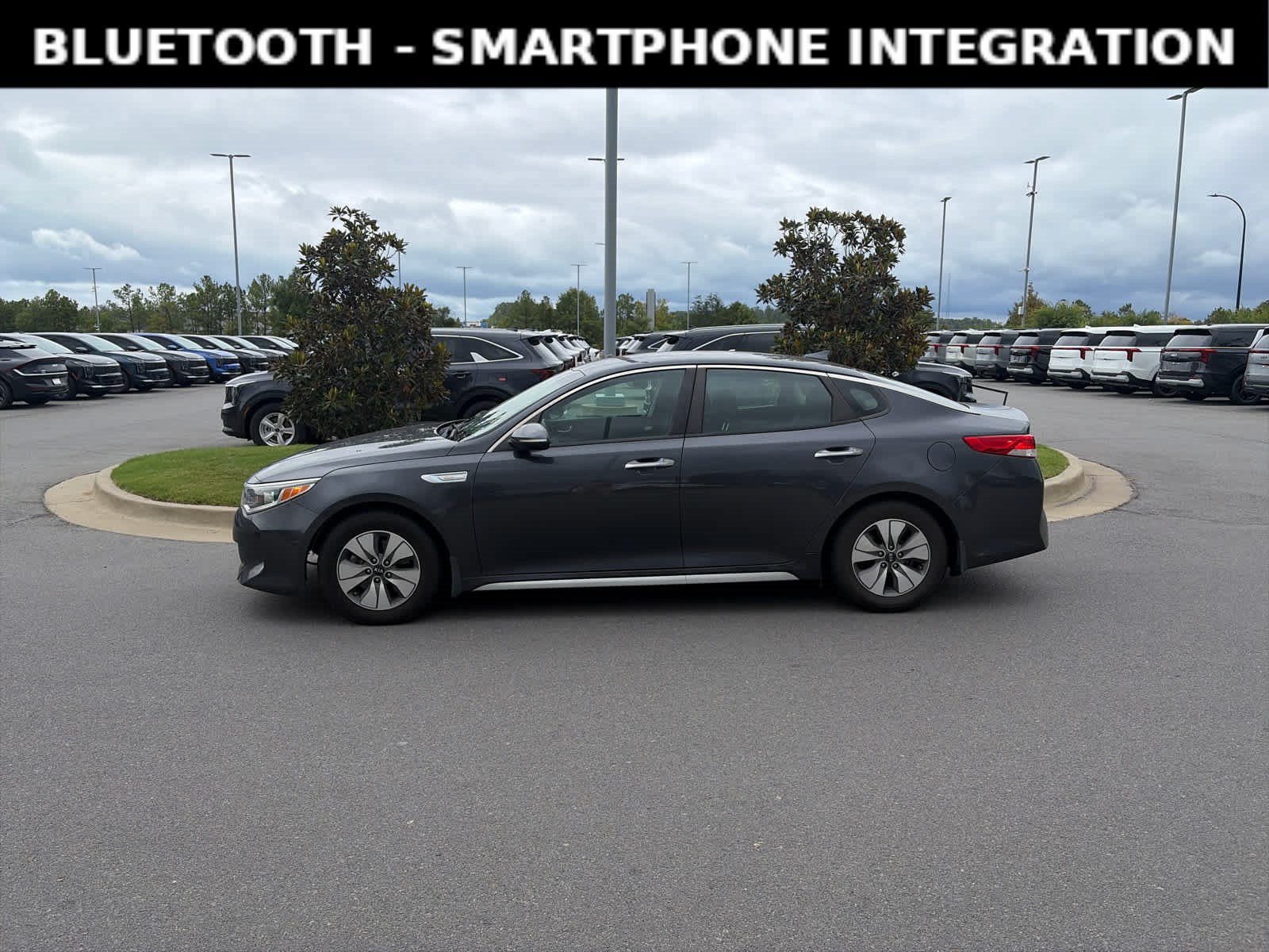 Used 2017 Kia Optima Premium Hybrid with VIN KNAGT4LE1H5009256 for sale in Little Rock, AR