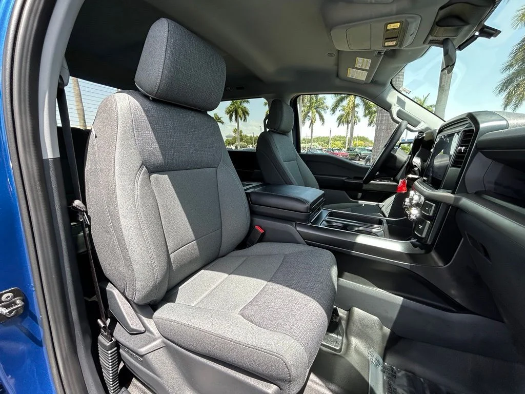 New 2025 Blue Ford XL image 23