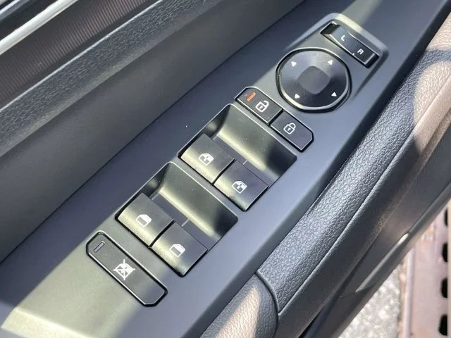 New 2027 Wolf Gray Kia EX image 20