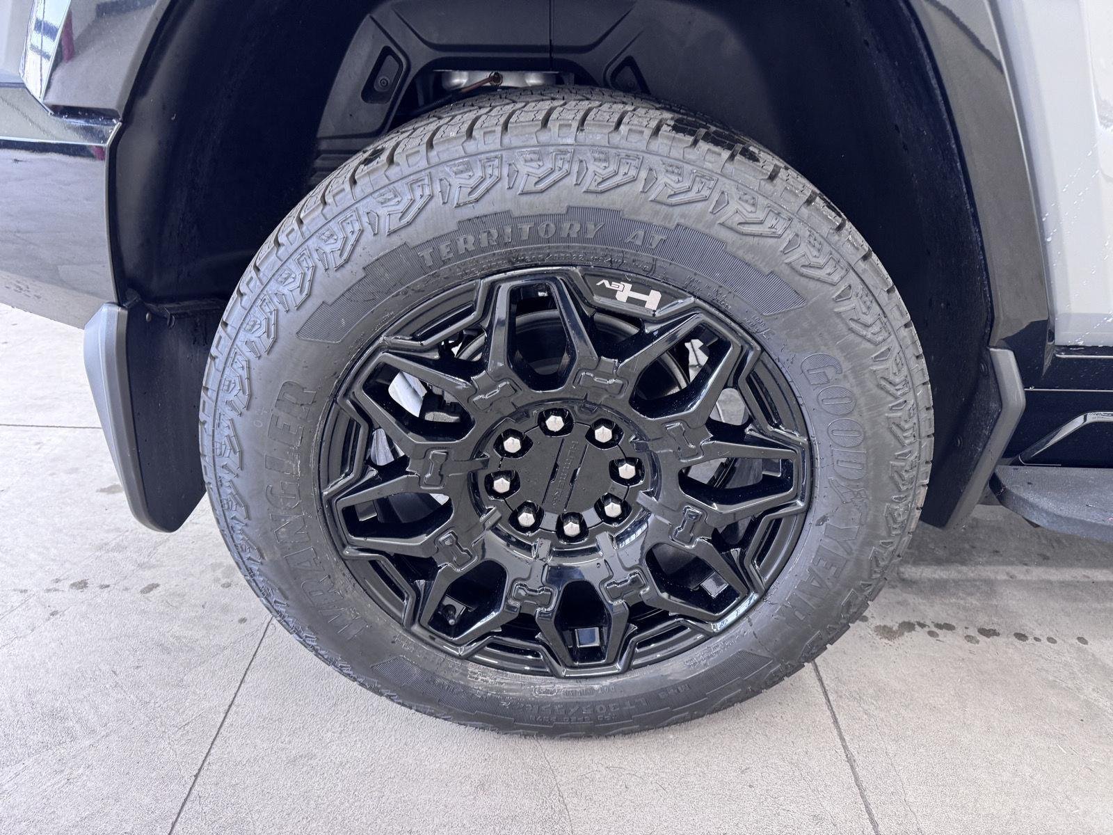 2024 GMC HUMMER EV 2X - Photo 16