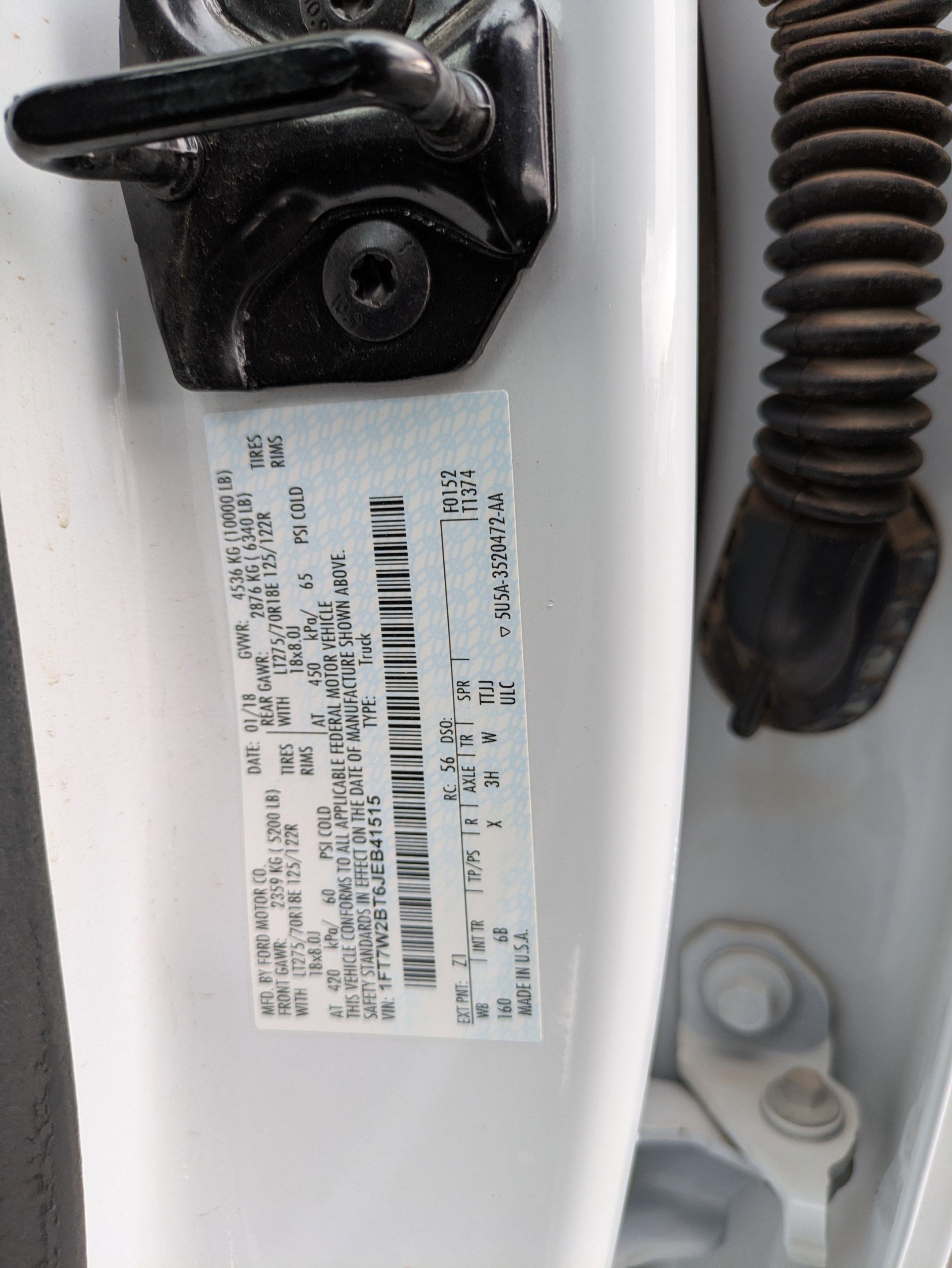 Used 2018 Oxford White Ford LARIAT image 32