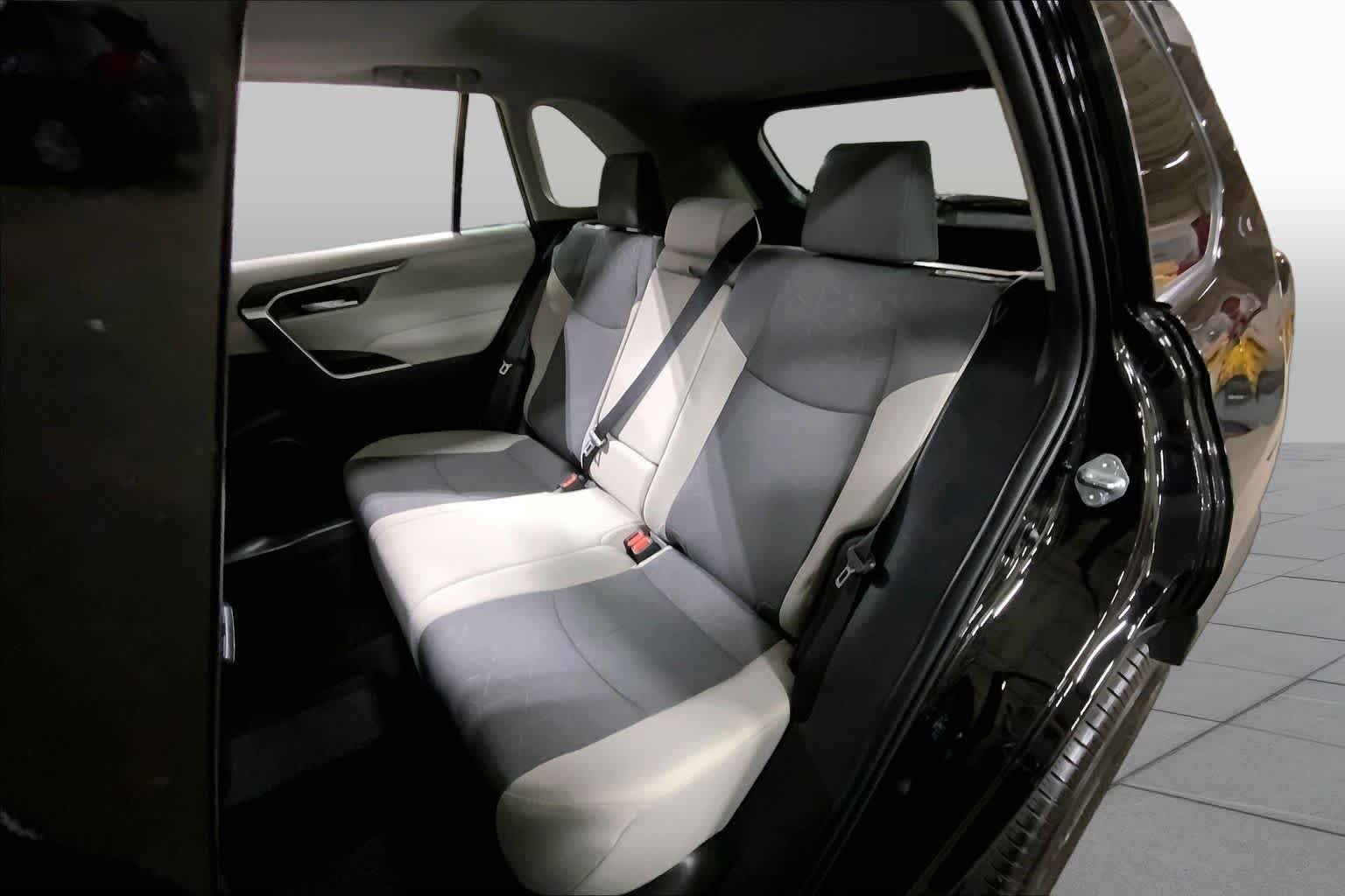 Used 2024 Midnight Black Metallic Toyota XLE image 21