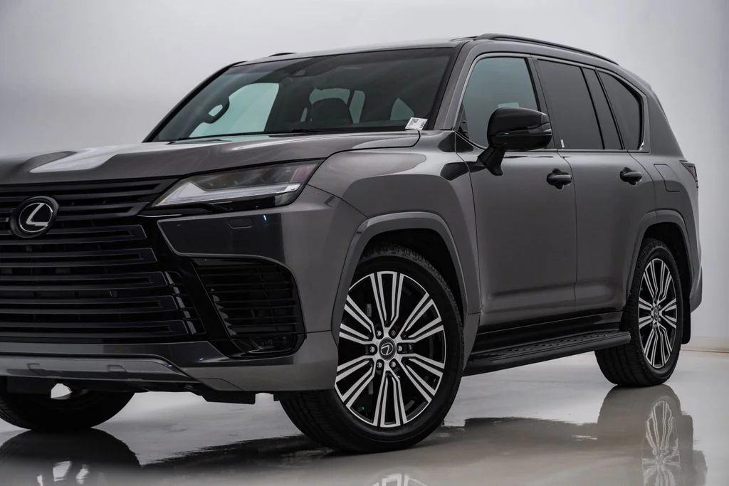 Used 2023 Manganese Luster Lexus 600 Luxury image 2
