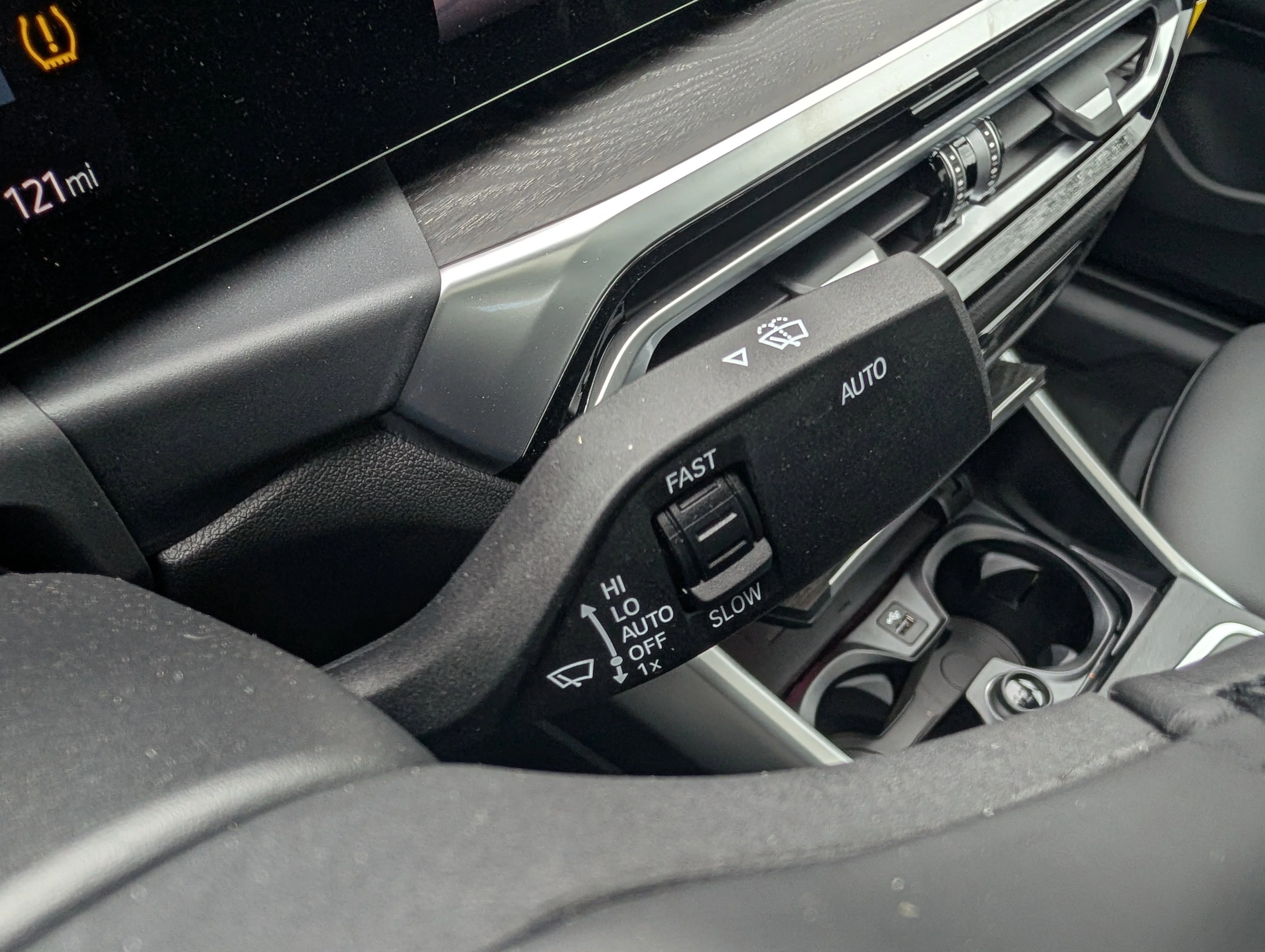 Used 2024 Black Sapphire Metallic BMW eDrive40 image 26