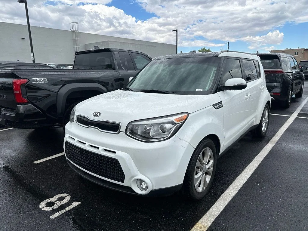 Used 2016 White Kia Exclaim image 5