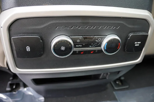 Used 2024 Gray Ford Limited image 21