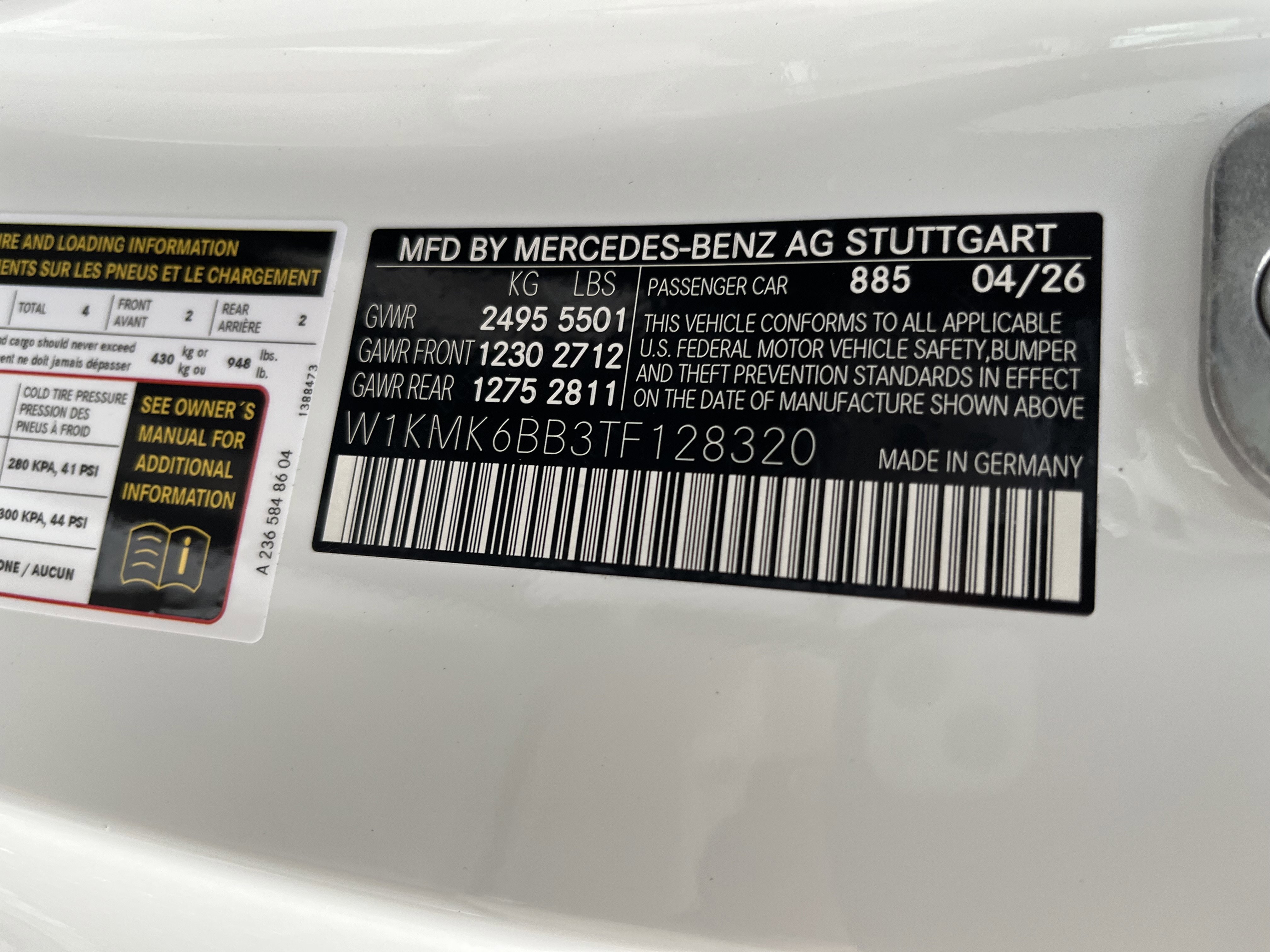 New 2026 MANUFAKTUR Moonlight White Metallic Mercedes-Benz CLE 450 image 29