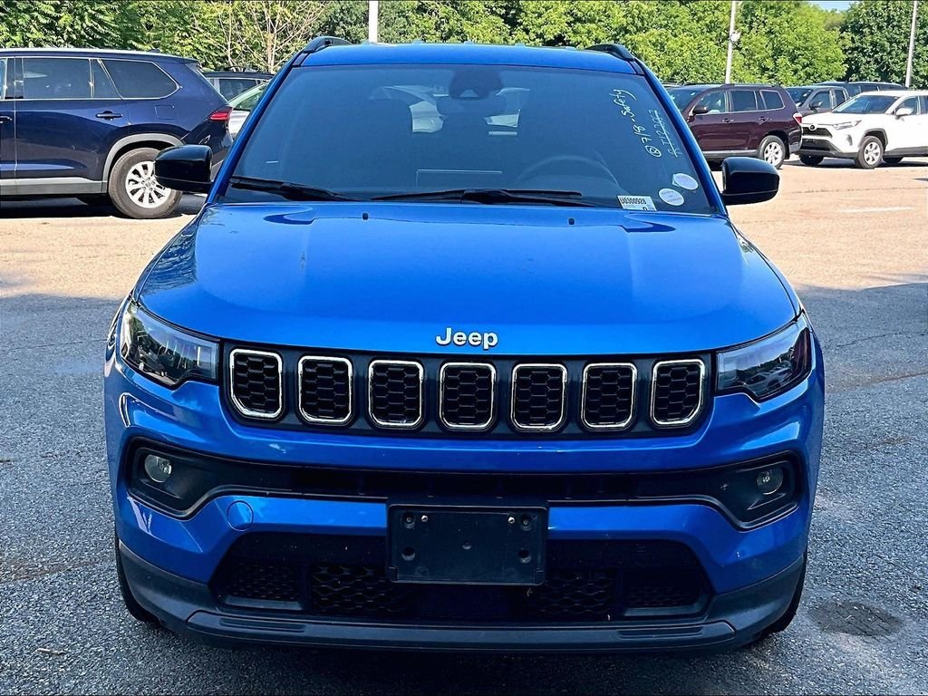 Used 2024 Blue Jeep Latitude image 2