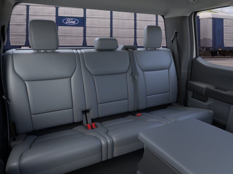 New 2026 Oxford White Ford XL image 11
