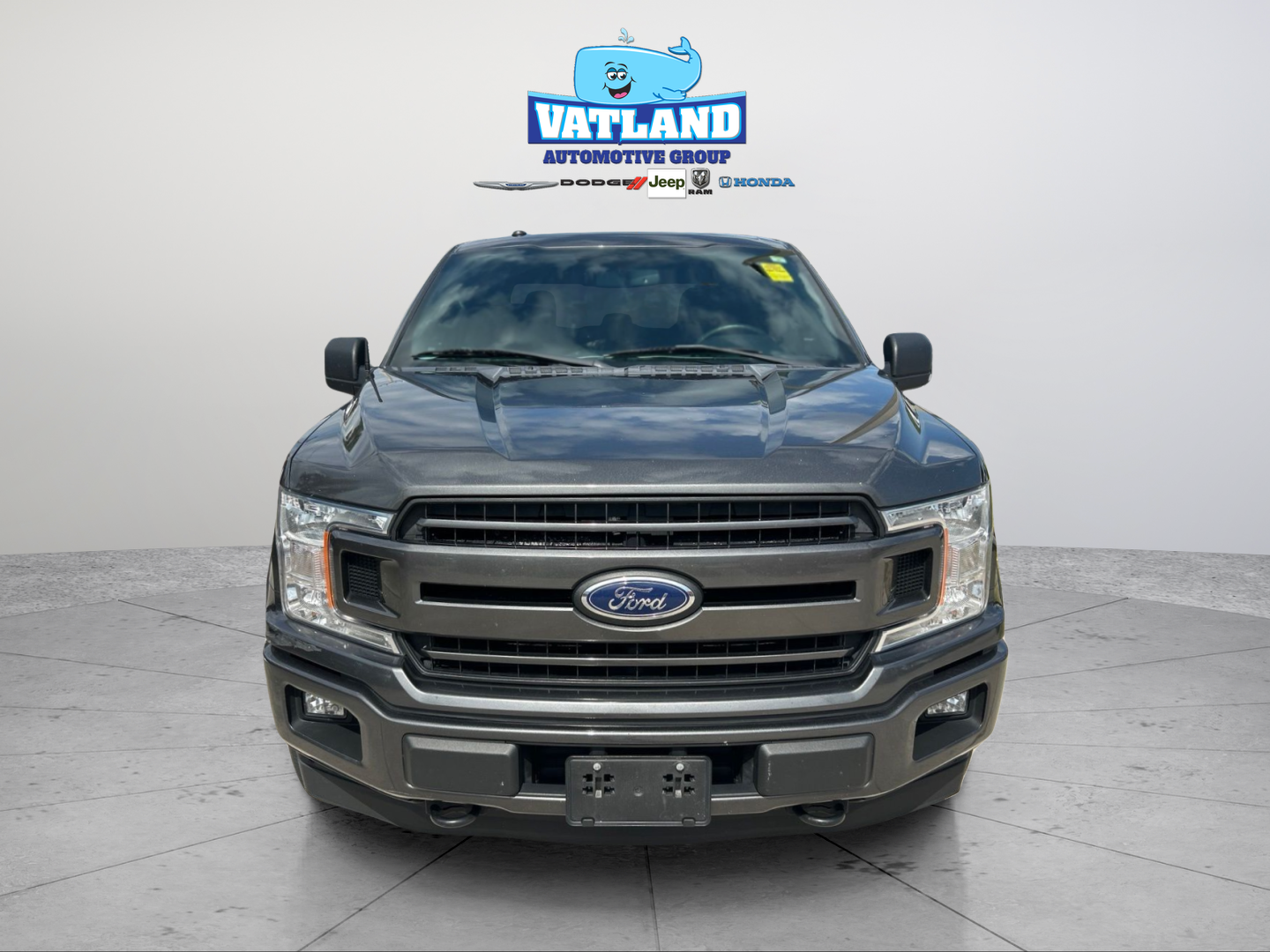 Used 2018 Gray Ford XLT image 8