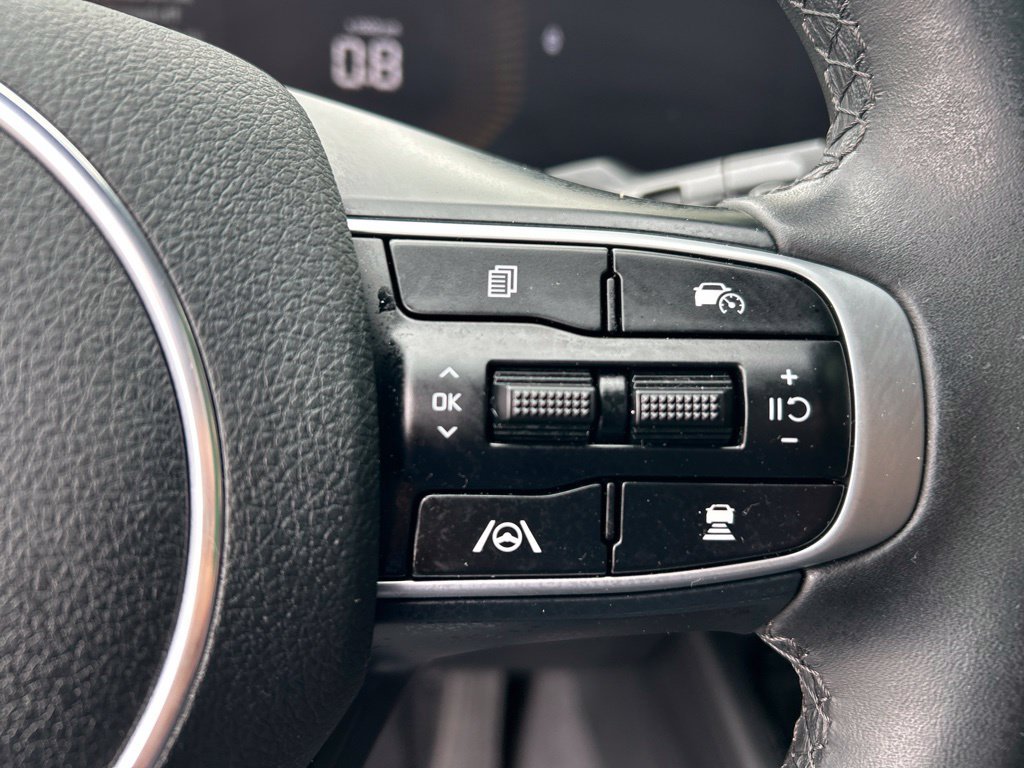 Used 2025 Gray Kia GT-Line image 21