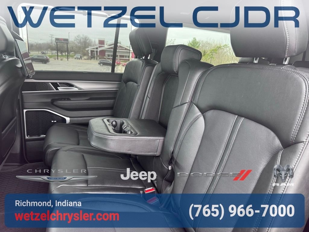 New 2026 Velvet Red Pearl-Coat Exterior Paint Jeep Limited Altitude image 35