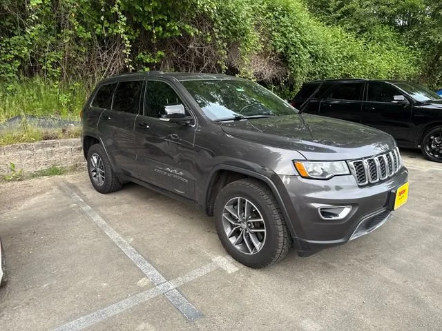 Used 2018 Crystal Metallic Jeep Limited image 1
