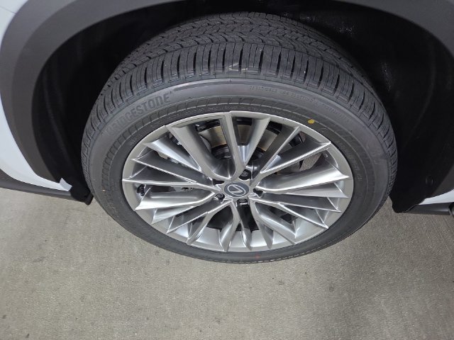 Used 2026 White Lexus 350 Luxury image 10
