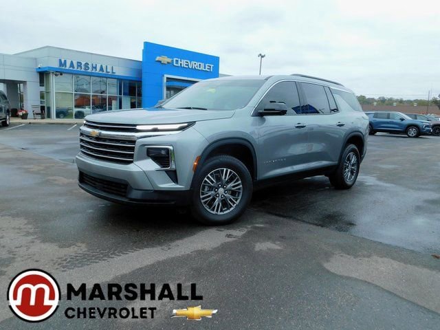2024 Chevrolet Traverse LT