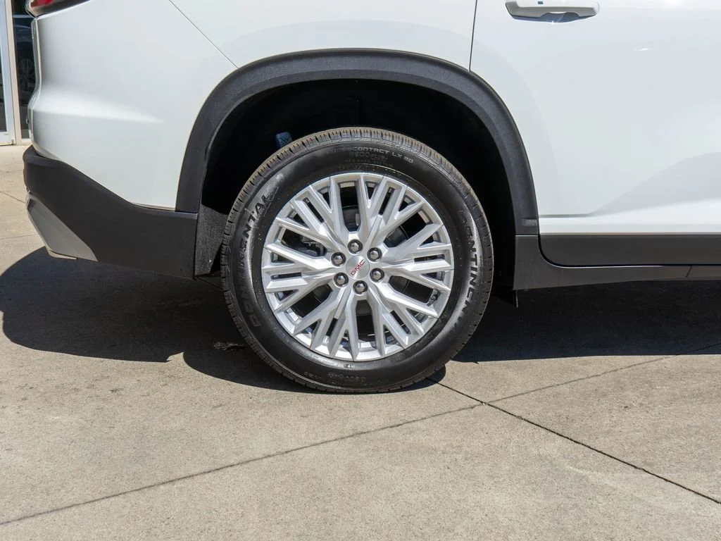 New 2026 Summit White GMC Elevation image 35