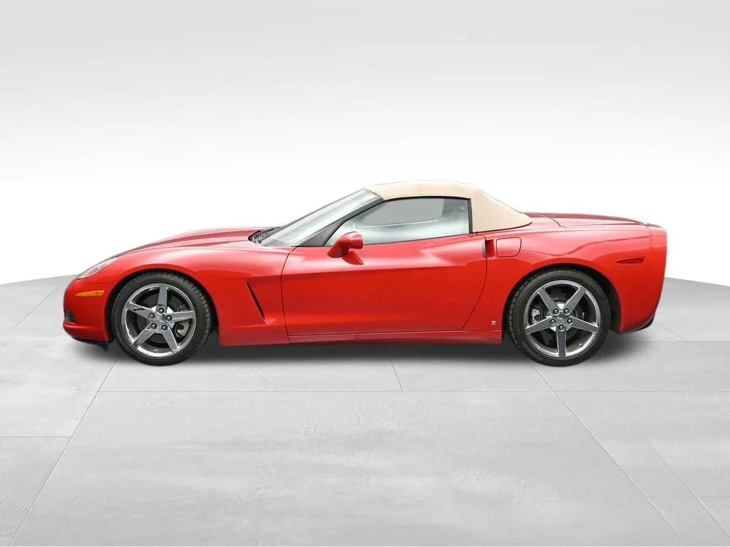 Used 2006 Red Chevrolet Base image 2