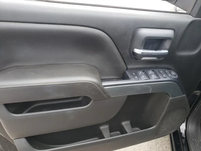 Used 2018 Black Chevrolet LT image 11