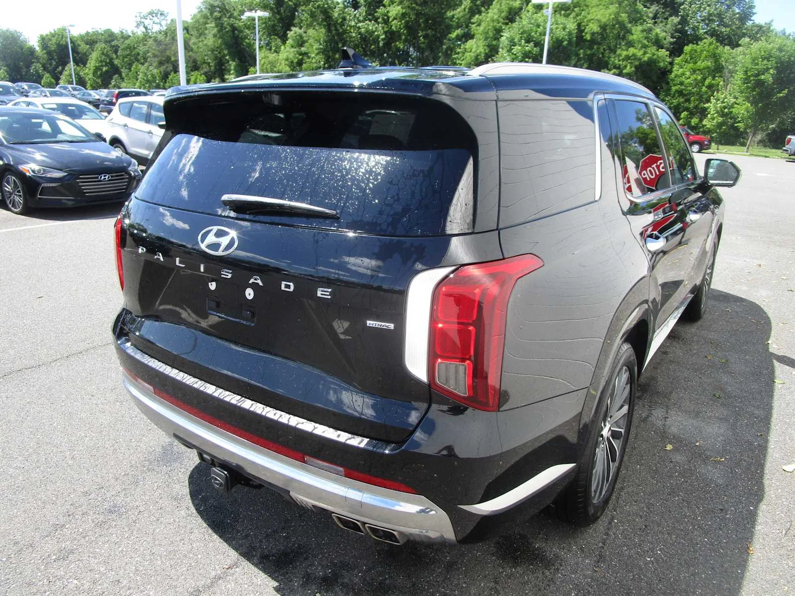 Used 2023 Abyss Black Pearl Hyundai Calligraphy image 4