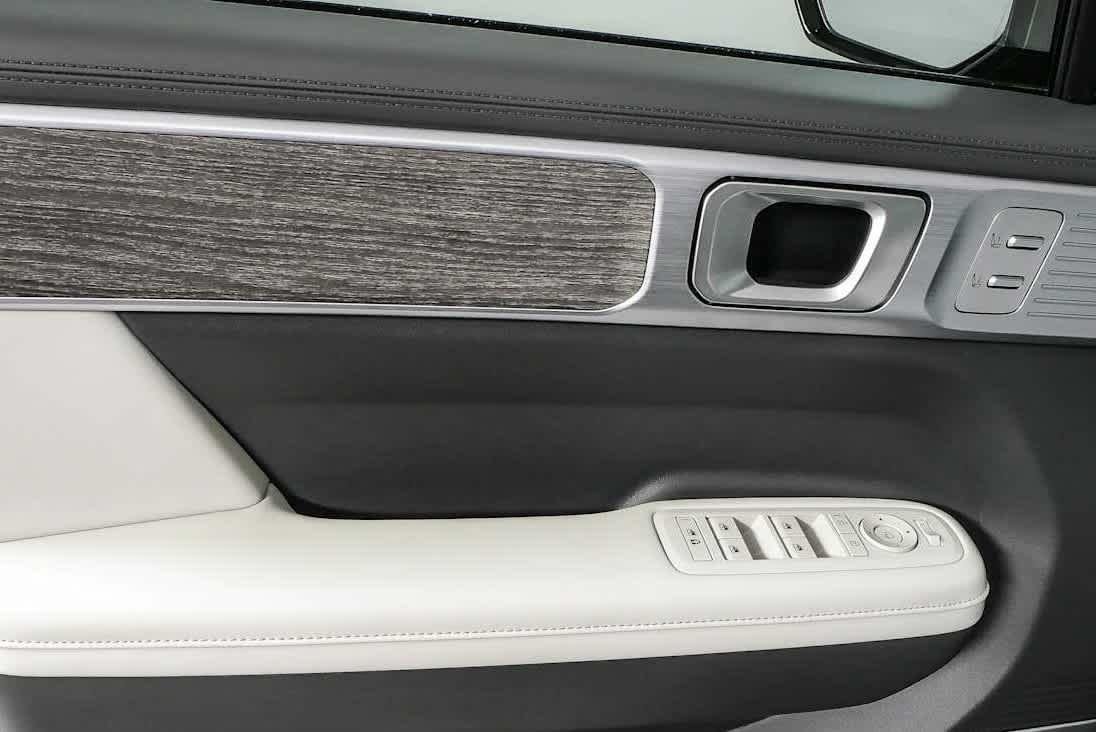 New 2026 Serenity White Hyundai Calligraphy FWD image 16