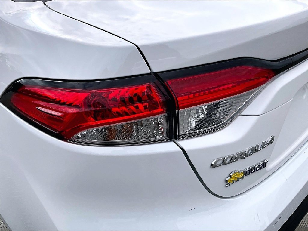 Used 2024 White Toyota LE image 34
