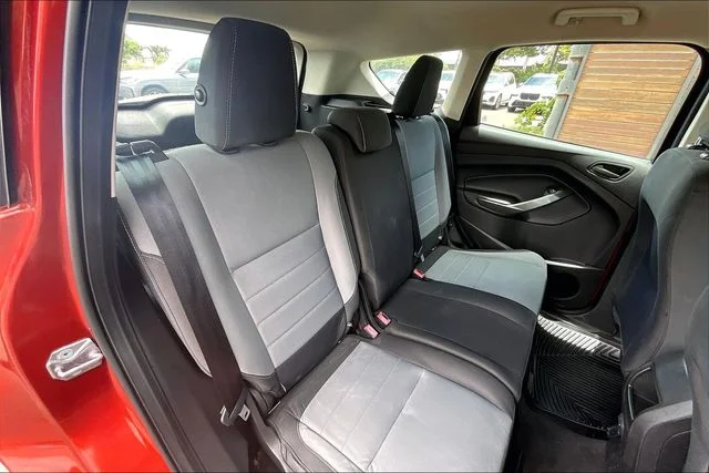 Used 2019 Orange Ford S image 25