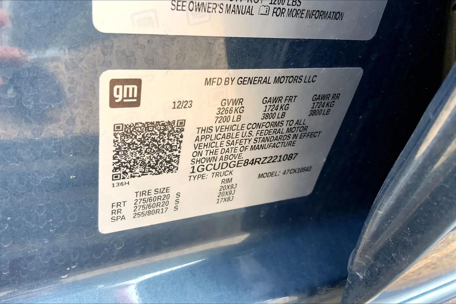Used 2024 Lakeshore Blue Metallic Chevrolet LTZ image 37