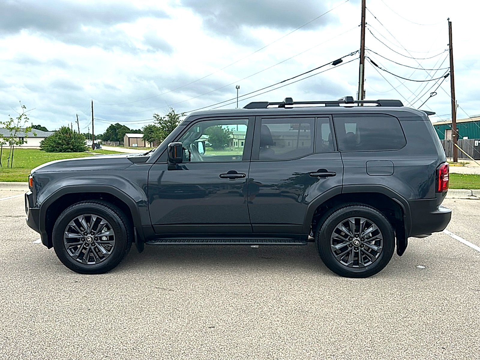 Used 2024 Underground Toyota  image 5