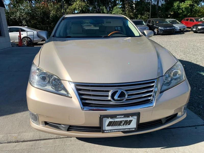 Used 2011 Gold Lexus ES 350 Sedan 4D image 27