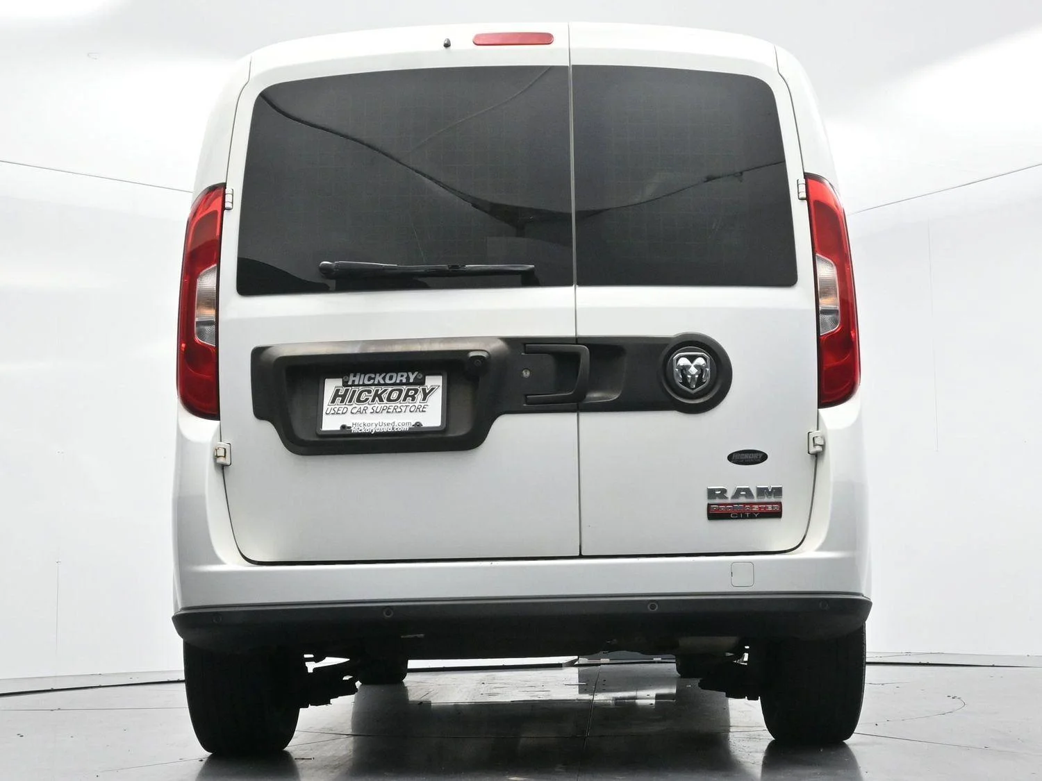 Used 2018 Bright White Ram Tradesman SLT image 47