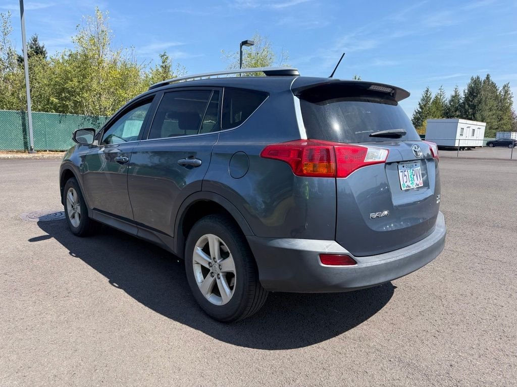 Used 2013 Shoreline Mist Toyota XLE image 4