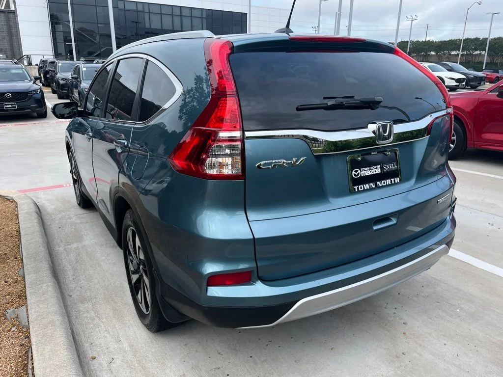 Used 2016 Blue Honda Touring image 4