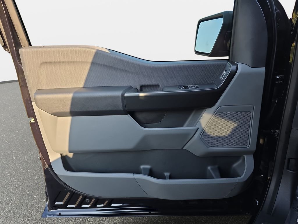 Used 2025 Black Ford XL image 25