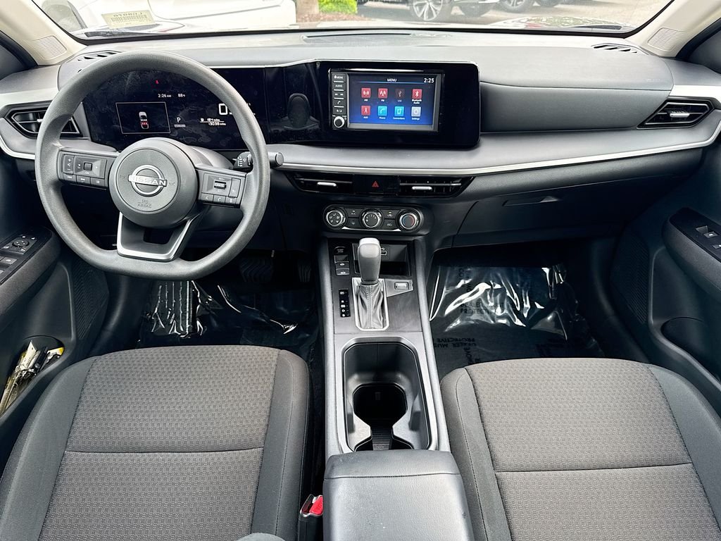 Used 2025 Gray Nissan S image 24