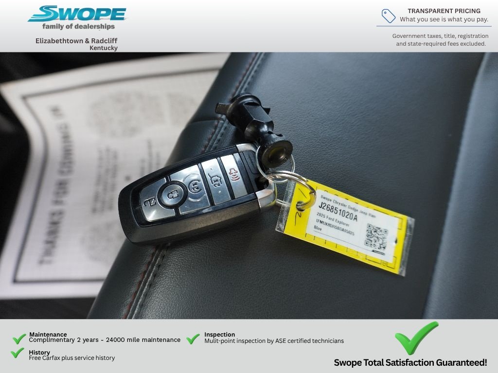 Used 2025 Vapor Blue Metallic Ford Active image 24