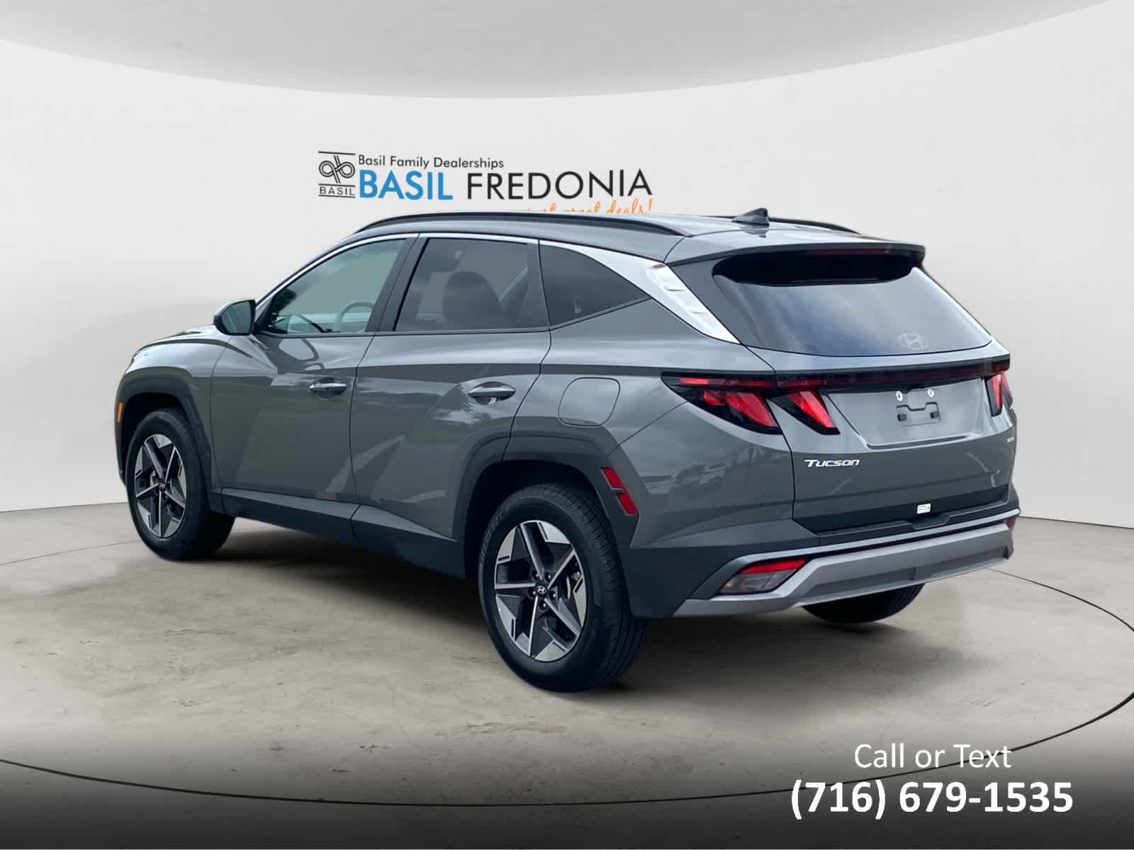 Used 2026 Hampton Gray Hyundai SEL image 3